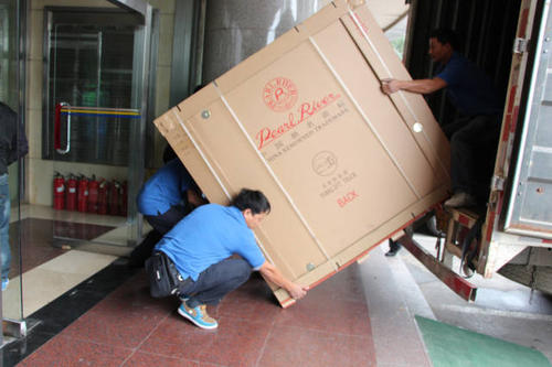 甘孜钢琴贵重工艺品无忧运